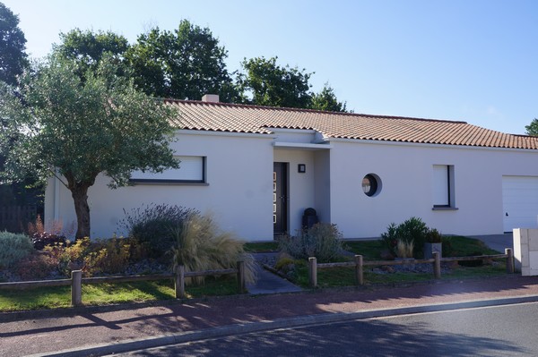 la SARL Néau a réalisé la maçonnerie de cette maison yonnaise