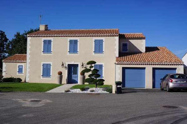 Rénovation complète d'une maison de ville par l'entreprise Néau - maçonnerie à la Roche sur Yon